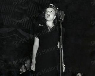 8x10 Print Judy Garland On Stage Performing 1941 By Walkowicz Onjg