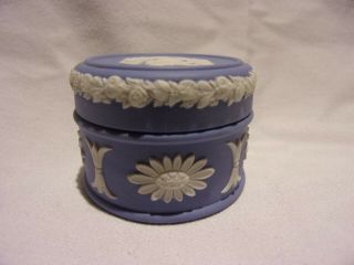 Wedgwood Blue Jasperware Vintage Round Trinket Or Pill Box English 1.  5 "
