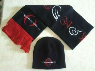 A Perfect Circle Hat And Scarf Set Double Sided Design & Winter Knit Pom