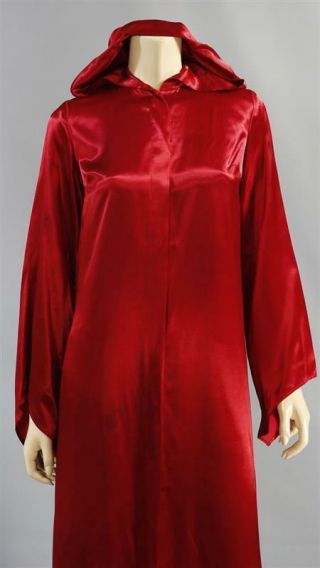 Emma Roberts Scream Queens Screen Worn Robe Ep 101 Awesome Looking Piece