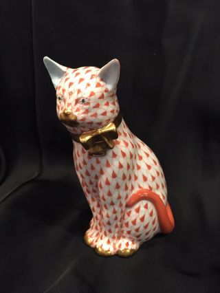 Herend Porcelain Sitting Cat Figurine,  Rust Fishnet - 15319
