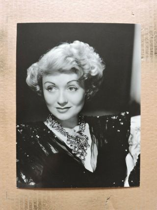 Constance Bennett Glamour Studio Portrait Photo By Clarence Bull 1941
