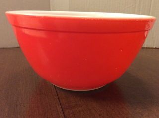 Vintage Pyrex Red Mixing Bowl Ovenware 402 1.  5 Qt