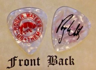 Waters - Roger Waters Band Signature Logo (pink Floyd) Guitar Pick - (w)