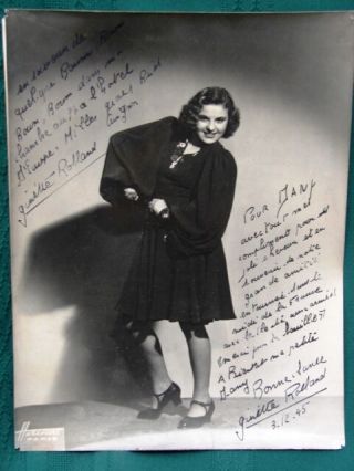 French Cinema Film Star - Ginette Rolland - 1945 Antique Signed Photograph