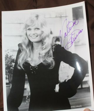 Playboy Favorite Valerie Perrine 6 Different Issues Autographed 8x10 B&w