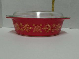 Vintage Red Pyrex Golden Poinsettia 045 2.  5 Quart Casserole Dish w/ Matching Lid 3