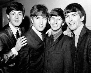 The Beatles Photograph - L1528 - Paul Mccartney,  George Harrison & John Lennon