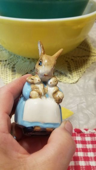 Vintage Beswick Beatrix Potter Mrs Rabbit And Bunnies Figurine Bp - 3c Issued1976