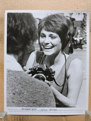 Jacqueline Bisset With A Camera Candid Portrait Photo 1969 Bullitt