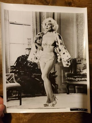 Rare Hollywood Photo Marilyn Monroe Bathing Suit Black And White