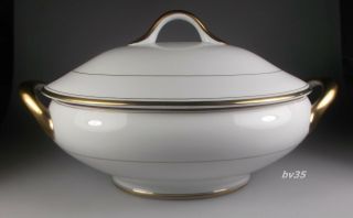 Fitz & Floyd Palais White Soup Tureen With Lid - Perfect