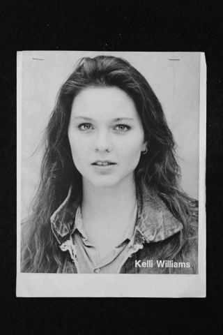 Kelli Williams - 8x10 Headshot Photo W/ Resume - The Practice