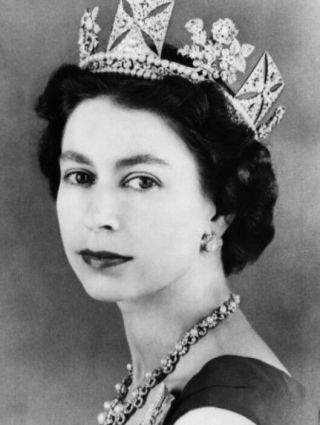 Queen Elizabeth Ii British Royal Family Fantastic Historical Photo 8x10 Picture