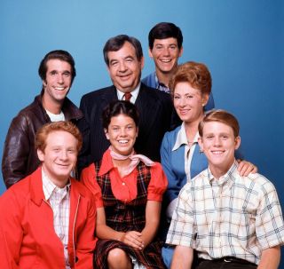 Happy Days - Tv Show Cast Photo G - 57
