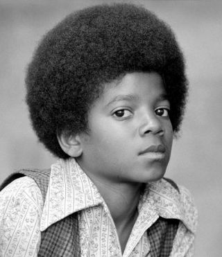 Michael Jackson Unsigned Photo - K6339 - Great Young Image