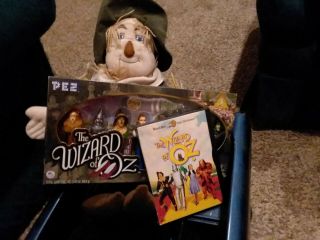 Wizard Of Oz 10 Piece Set,  8 Charactor Limited Pez,  18 " Scarecrow Plush,  W/ Dvd