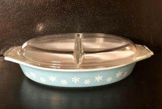 Vintage Pyrex Turquoise Snowflake 1.  5 Qt Oval Divided Casserole Dish W/ Lid Usa