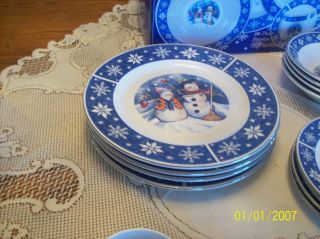 Crofton Snowmen Snowflake Christmas Serving Dishes 20 Piece 4 Person Xmas 2