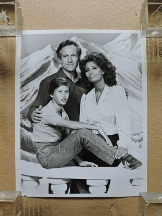 Sophia Loren Daniel J Travanti And Edoardo Ponti Tv Photo 1984 Aurora By Night 3