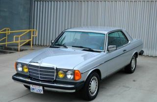 1985 Mercedes - Benz 300 - Series 2 Door Pillar Less Coupe
