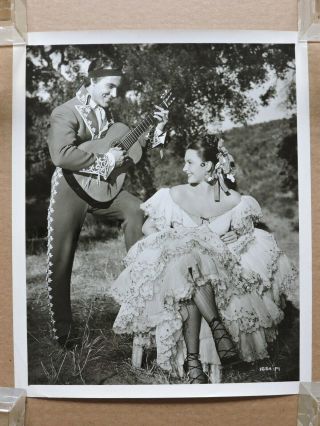 Cyd Charisse And Ricardo Montalban Orig Candid Photo 1951 Mark Of The Renegade