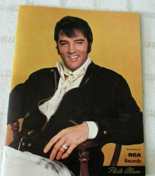 1970 - Elvis Presley - Rca - Records Tour Photo Album - Color - B & W - 11 " - Exc