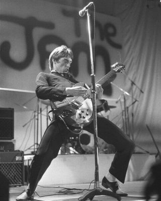 Paul Weller Unsigned Photo - M8583 - The Jam And The Style Council - Image