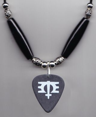 Melissa Etheridge Signature Key Black Guitar Pick Necklace - 2017 Tour