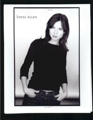 Tanya Allen - 8x10 Headshot Photo W/ Resume - Liberty Stands Still