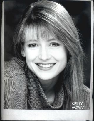 Kelly Rowan - 8x10 Headshot Photo W/ Resume - Perception
