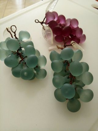 Glass Grapes Clusters W/ Leaves