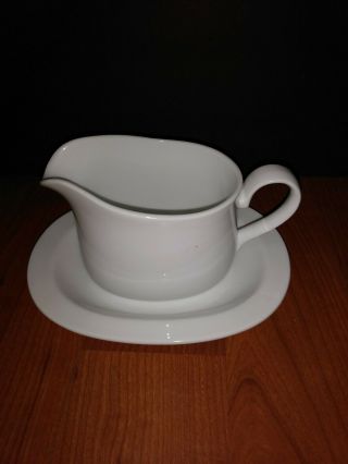 Corning Corelle Winter Frost White Gravy Boat With Underplate.