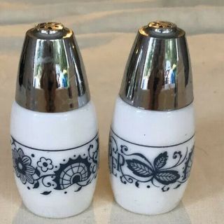 Rare Corelle Old Town Blue Salt Pepper Shakers Gemco Onion - Exc Cond