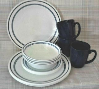 16 Pc Corelle " Classic Cafe Blue " Dishes/plates/bowls/mugs