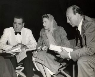 Hunphrey Bogart - Casablanca - Curtiz - Ingrid Bergman Rare Candid Still 8x10