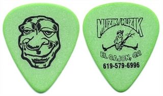 Green Day Mike Dirnt Authentic 1997 Nimrod Tour Vintage Muzik Muzik Guitar Pick