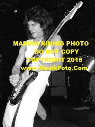 Van Halen Photo $2 - Eddie Van Halen,  David Lee Roth 1976@ Whisky @ Strip 8x11