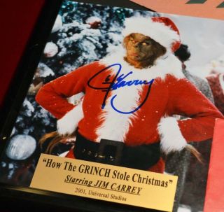 GRINCH Jim Carrey SIGNED Autograph,  WHO Props HANGER,  DVD UACC Frame Display 2