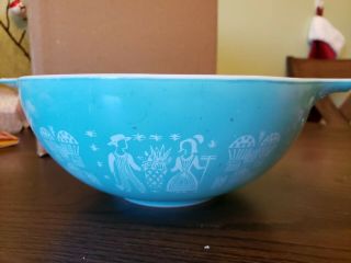 Pyrex 444 Turquoise 4 Qt.  Butterprint Amish Cinderella Mixing Bowl
