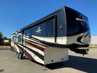 2017 Forest River Riverstone 38re