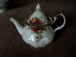 Tall Pot 6 - Cup Tea Coffee Royal Albert Old Country Roses Bone China 1962 Vintage