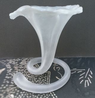Vintage Art Nouveau Frosted Glass Trumpet Flower 7 " Vase Spiral Base Hand Blown