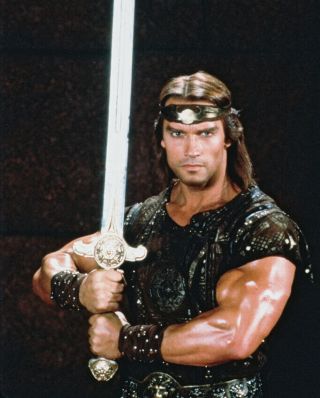 Conan Arnold Schwarzenegger 8x10 Photo With Sword