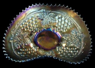 Northwood Carnival Glass Amethyst Grape And Cable Dbl Handgrip Plate / Electric