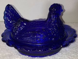 Mosser Glass Cobalt Blue Hen On A Nest Head Turned Split Tail 6.  5”x5.  5”x4.  25” 3