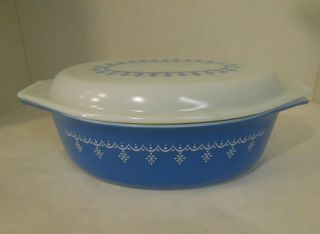 Vintage Pyrex Oval Snowflake Garland Blue Casserole Dish 045 2 1/2 Quart w/ Lid 2