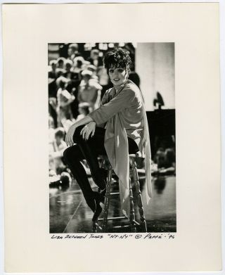 Liza Minnelli Between Takes York,  York 1977 Signed Alan Pappé Photograph