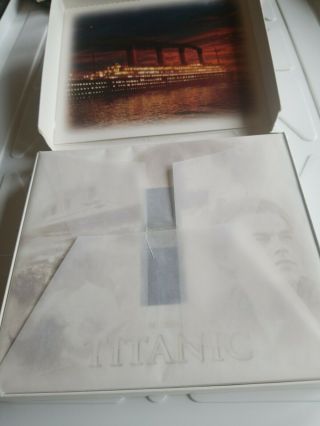 TITANIC VHS BOX W/35 mm Film Cel 8 Collector cards DiCaprio 2 VHS tapes NOT DVD 3