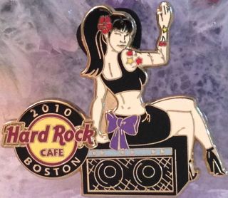 Hard Rock Cafe Boston 2010 Sexy Tattooed Pin - Up Girl Series Pin 3/3 Hrc 55450